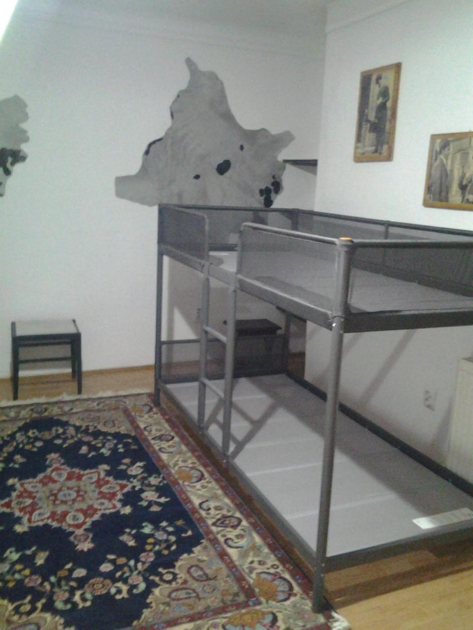 Leyla Hostel Брашов Экстерьер фото