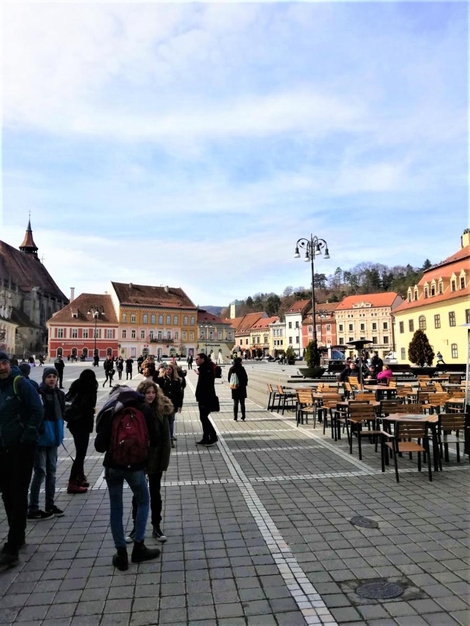 Leyla Hostel Брашов Экстерьер фото